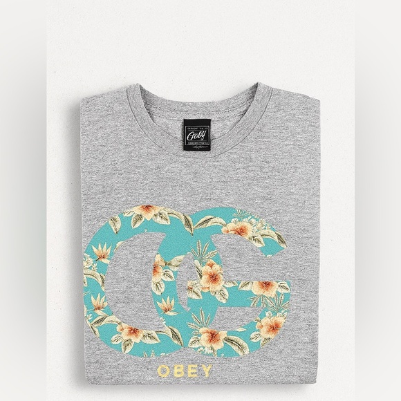OBEY Women’s Gray Floral Logo T-Shirt Size Small Streetwear Meets Feminine Style - Picture 2 of 2